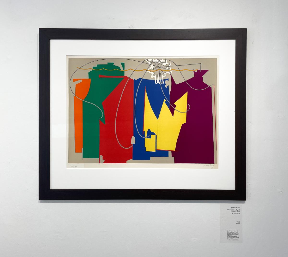 Provazochodkyně doprovázená svými stíny